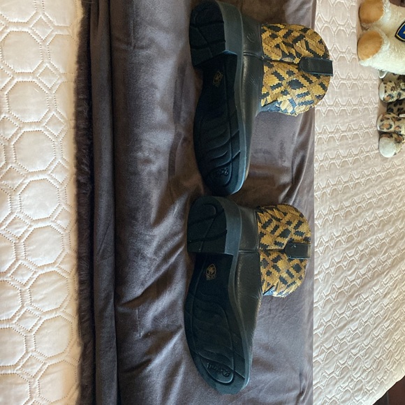 Ariat Boots - Picture 4 of 5